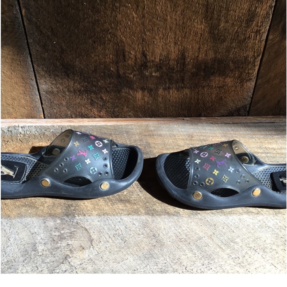 Louis Vuitton Pool Slides